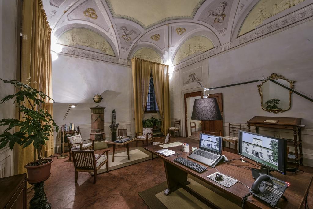 Torre Dei Lari Residenza D'Epoca Bed & Breakfast ฟลอเรนซ์ ภายนอก รูปภาพ