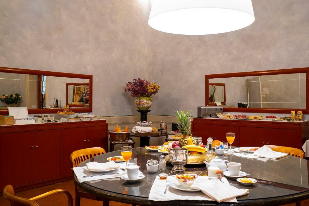 Torre Dei Lari Residenza D'Epoca Bed & Breakfast ฟลอเรนซ์ ภายนอก รูปภาพ
