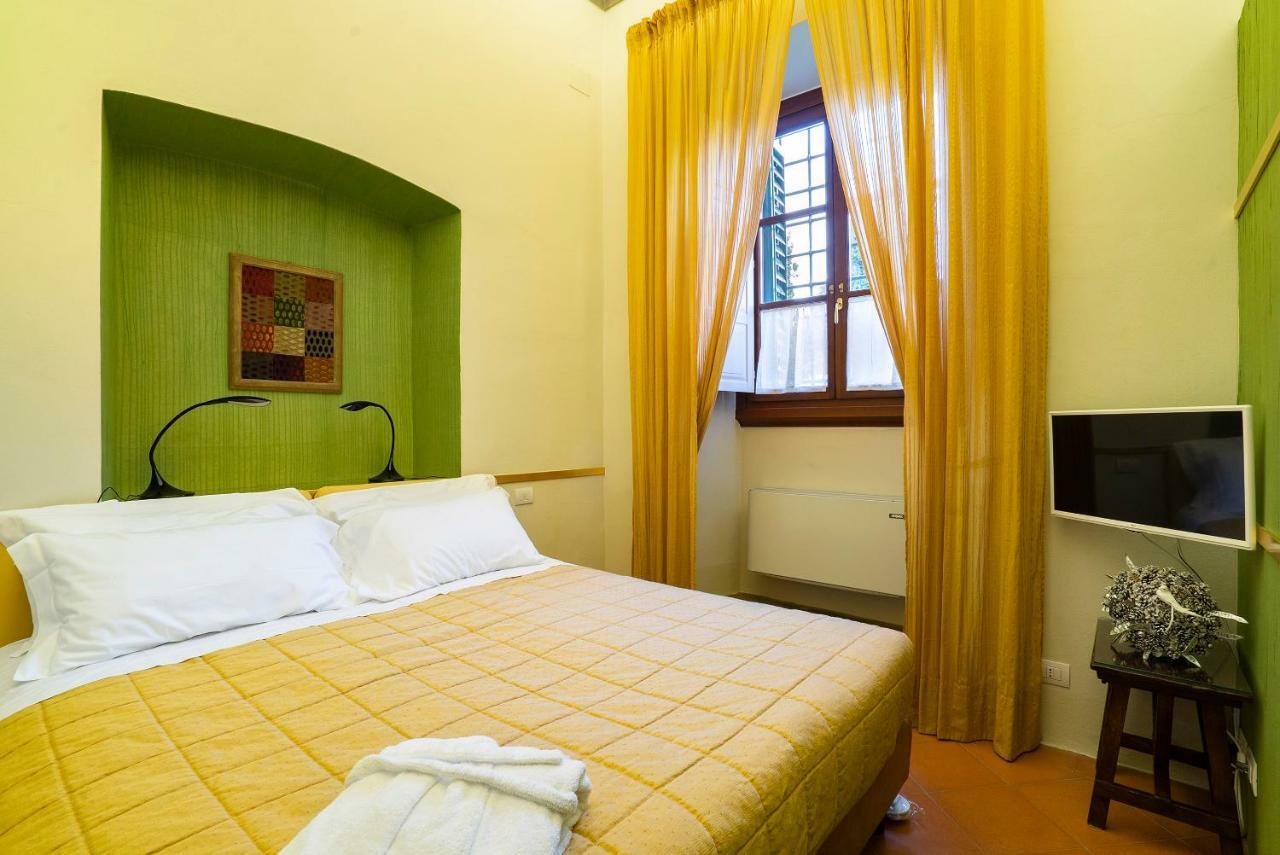 Torre Dei Lari Residenza D'Epoca Bed & Breakfast ฟลอเรนซ์ ภายนอก รูปภาพ